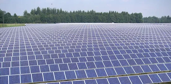 山西運城稷山縣10KM太陽能光伏發(fā)電項目，華瑞通自主研發(fā)生產(chǎn)的火災(zāi)監(jiān)控預(yù)警攝像機超常發(fā)揮